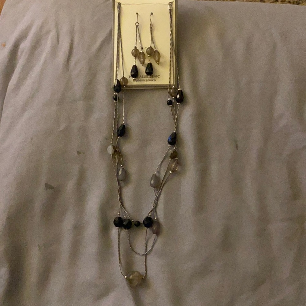 Necklace set